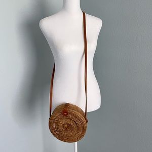 Rattan circle crossbody bag